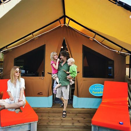 Oh! Campings - Camping Paradis A L'Ombre Des Tilleuls Peyrouse Exterior foto